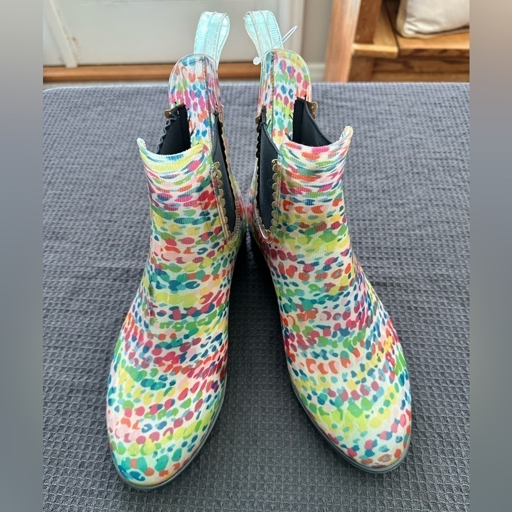 Chelsea Style Weatherproof Romantic Colorful Feminine Booties SZ 6 Jack Rogers
